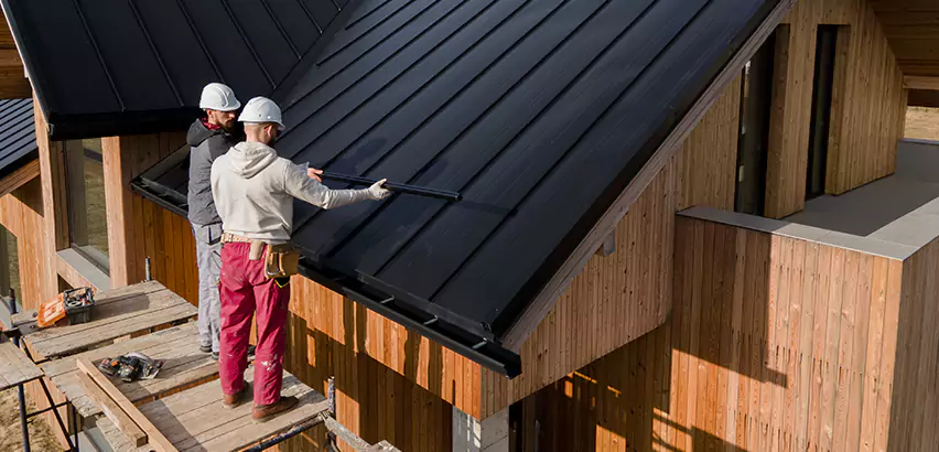 Metal Roof Maintenance in San Ysidro